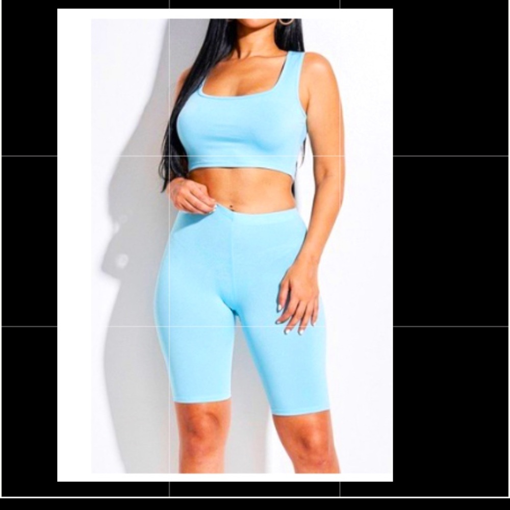 Two piece crop set